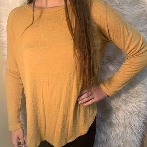 AMERICAN EAGLE SOFT && SEXY SWEATER!!